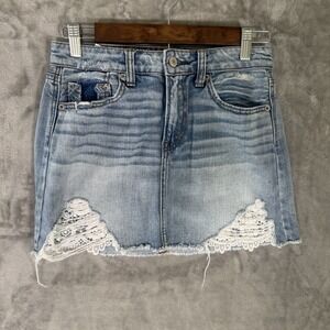 Y2K American Eagle Skirt Womens 0 Light Wash Denim Distressed Crochet Spring